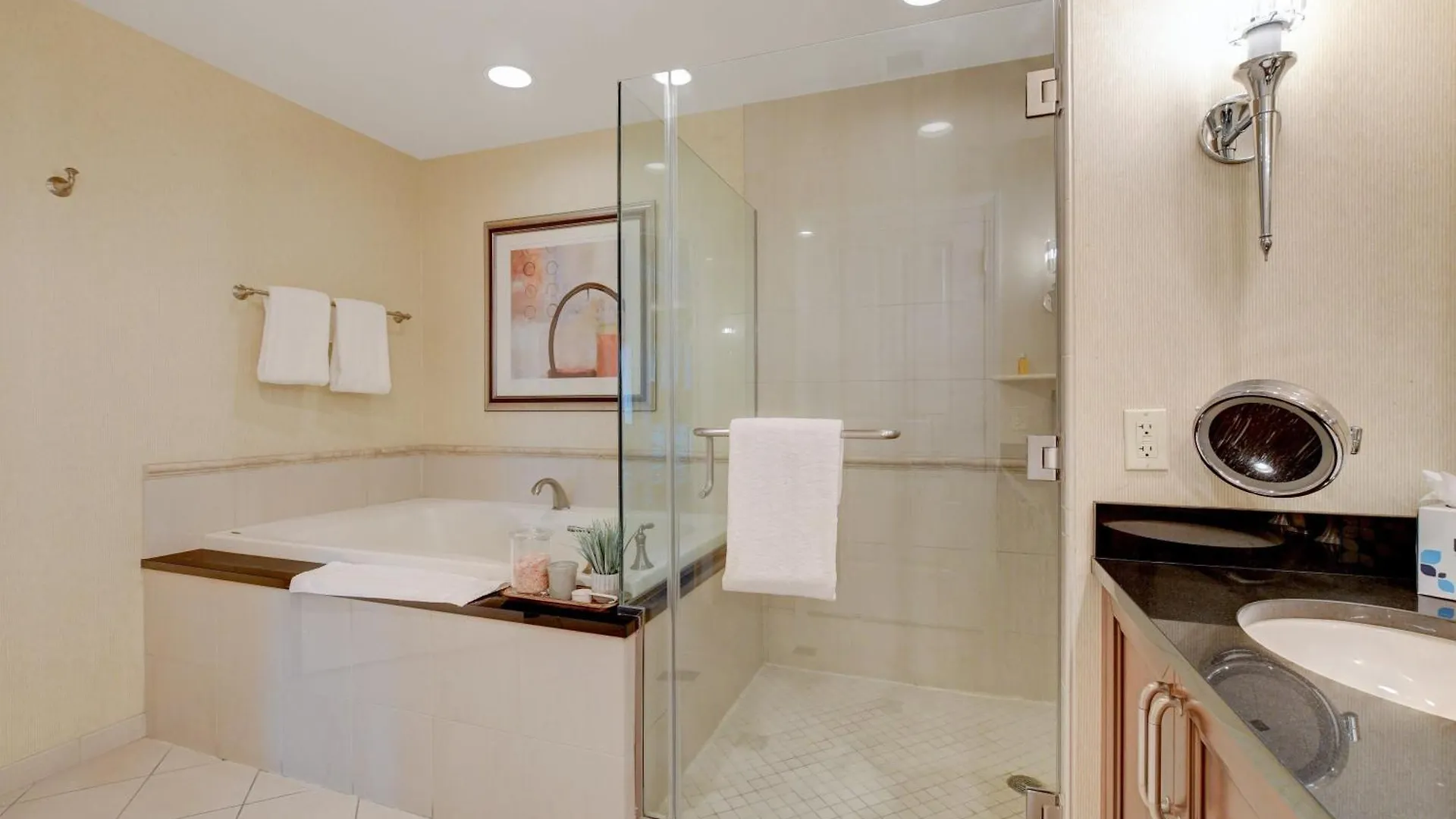 Premium Jr Suite Mgm Signature Balcony Strip View Las Vegas Aparthotel