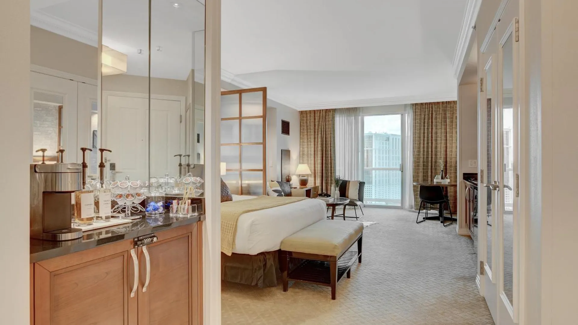 Premium Jr Suite Mgm Signature Balcony Strip View Las Vegas Lägenhetshotell