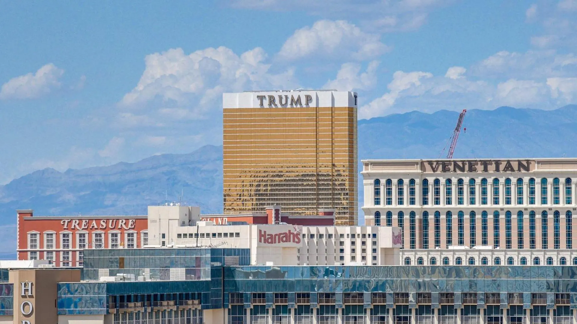 Premium Jr Suite Mgm Signature Balcony Strip View Las Vegas United States